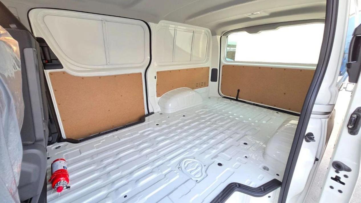 Hiace 06 EV foto 4